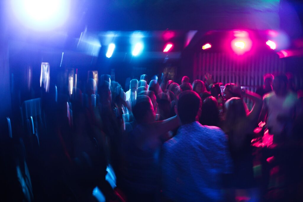The Difference Between a Cocktail Lounge, Bar, Pub, and Nightclub